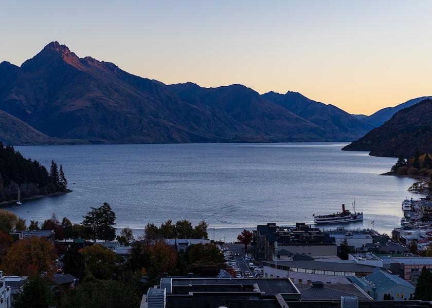 Otago Queenstown Lake view