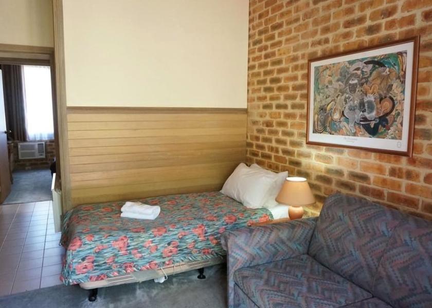 Victoria Melbourne Room