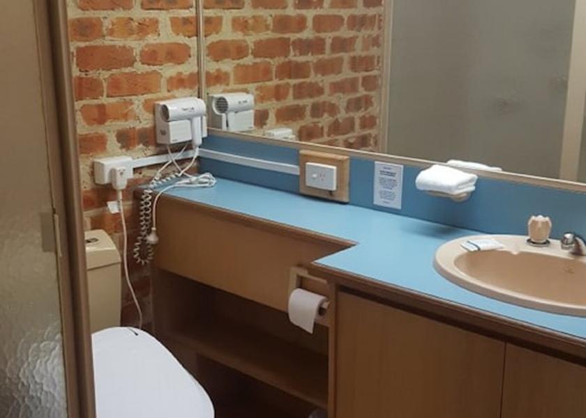 Victoria Melbourne Bathroom