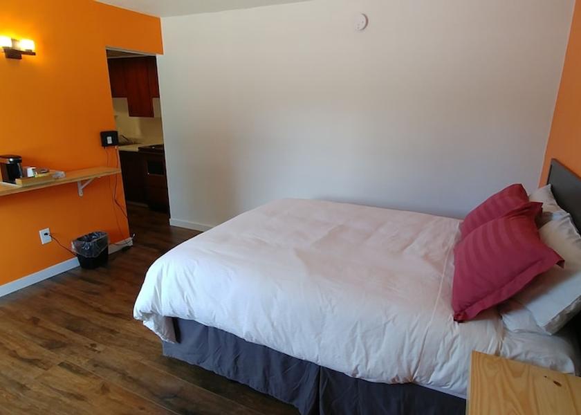 British Columbia Salmon Arm Room