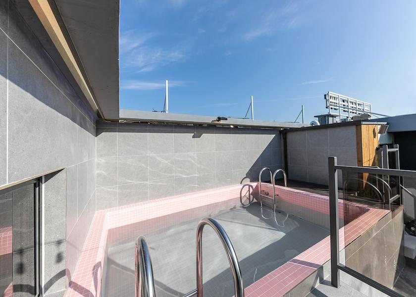  Daegu Private pool