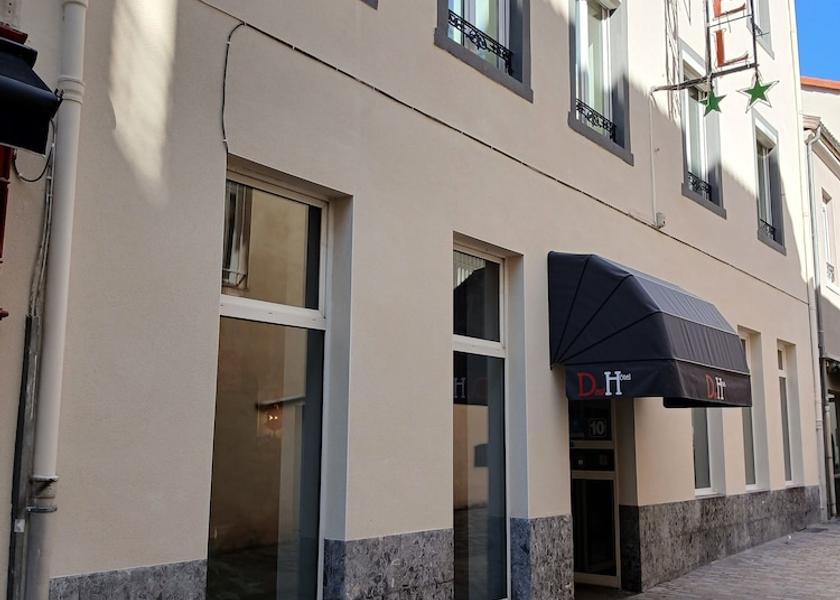 Auvergne-Rhone-Alpes Clermont-Ferrand Exterior Detail