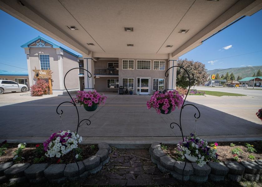 Ohio Montpelier Facade