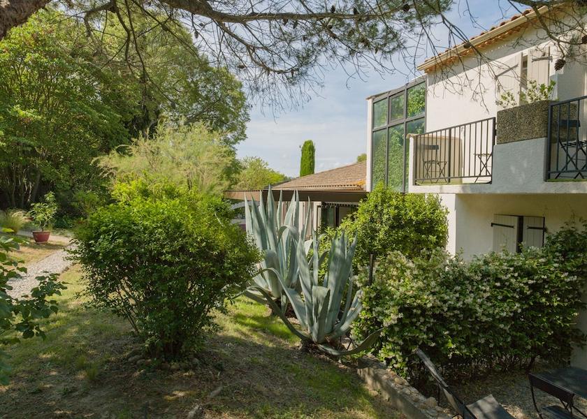 Provence-Alpes-Côte d'Azur St.-Rémy-de-Provence Exterior Detail