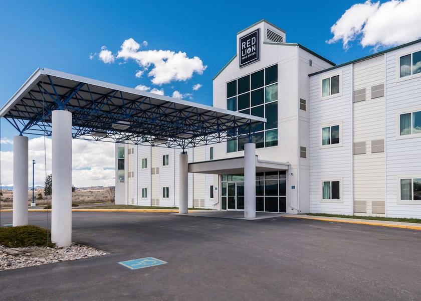 Montana Butte Exterior Detail