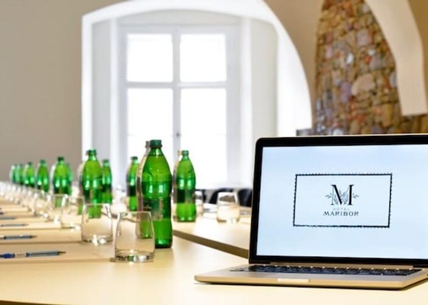  Maribor Meeting Room