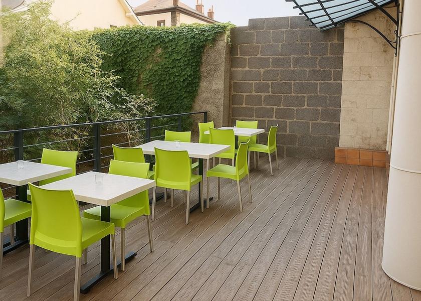 Auvergne-Rhone-Alpes Clermont-Ferrand Terrace