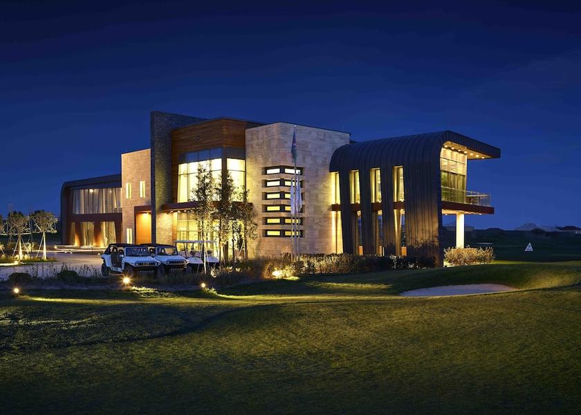  Baku Indoor golf driving range