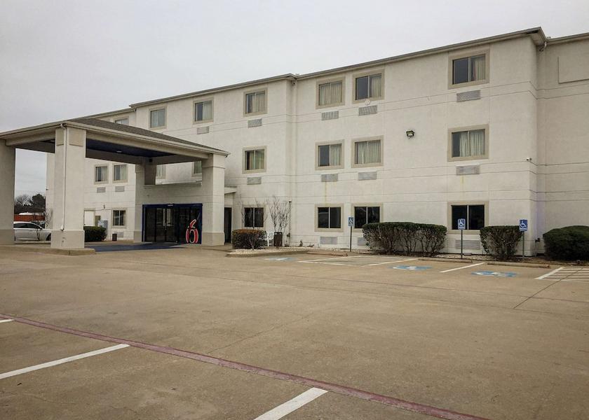 Texas Waco Exterior Detail