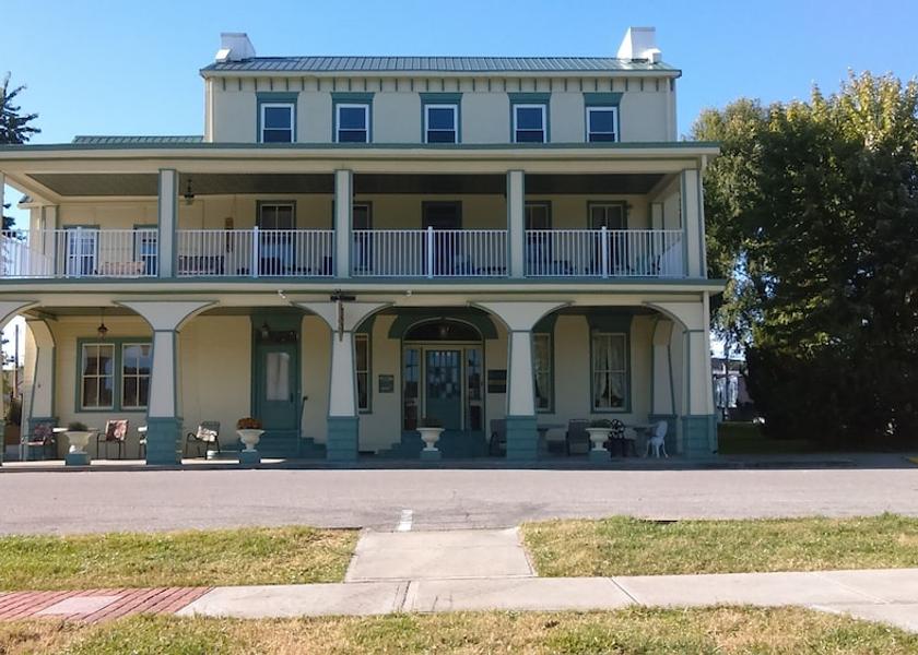 Indiana Rising Sun Facade