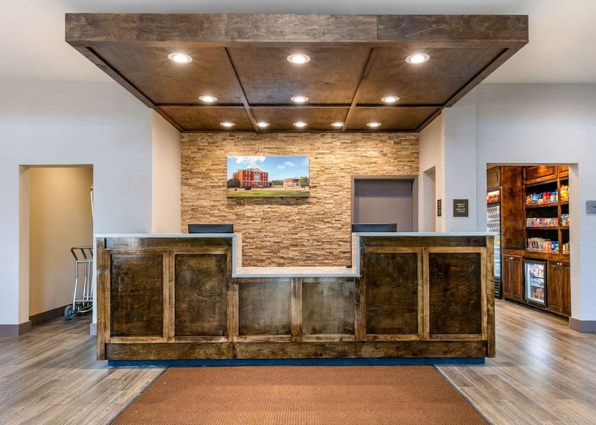 Mississippi Tupelo Lobby