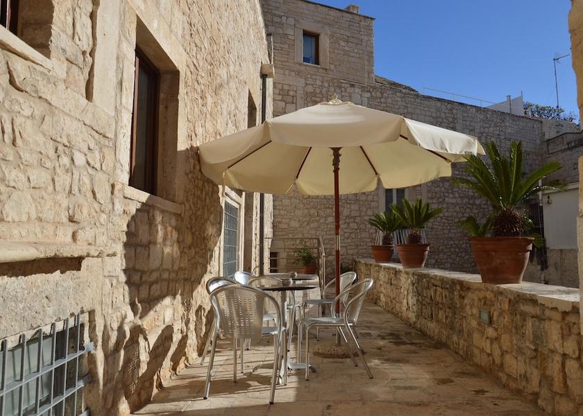 Puglia Giovinazzo Exterior Detail