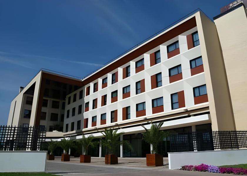 Community of Madrid Pinto Hotel Exterior