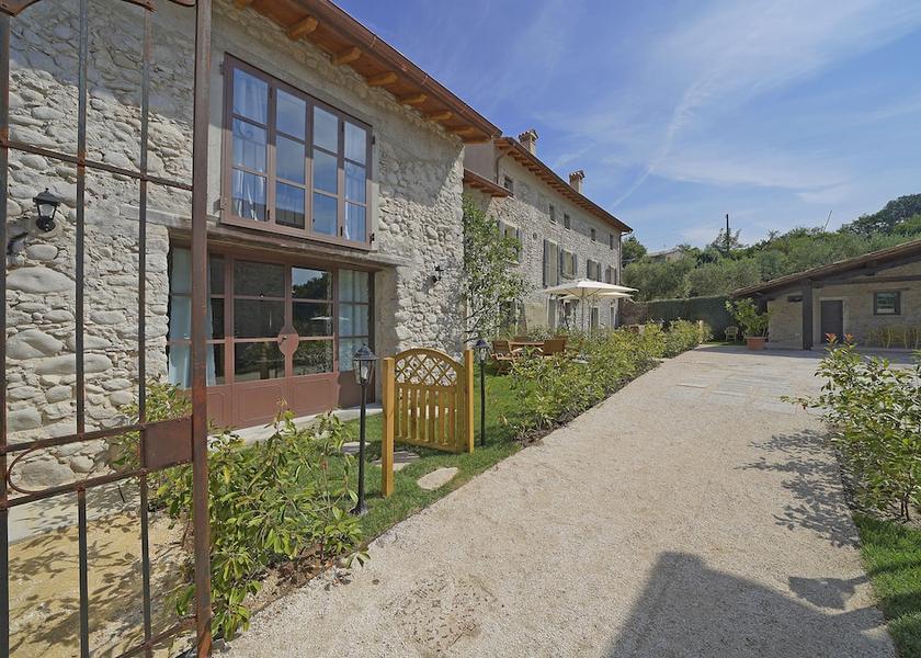 Veneto Bardolino Entrance