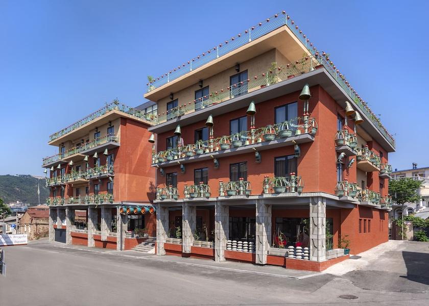  Tbilisi Exterior