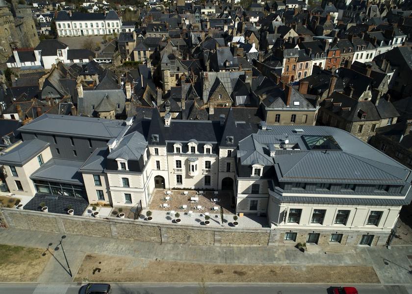 Brittany Vitre Facade