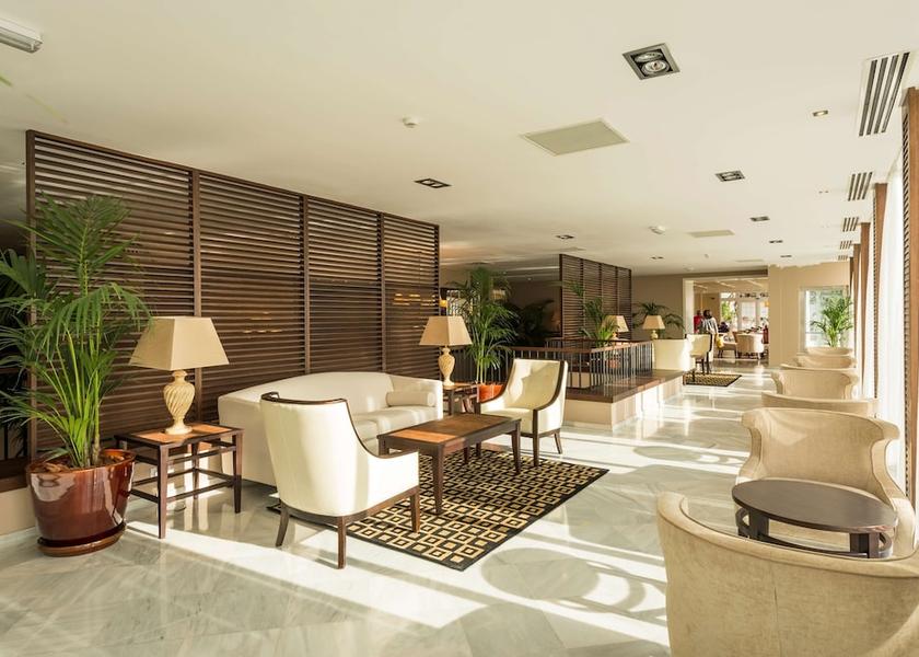  Gibraltar Lobby