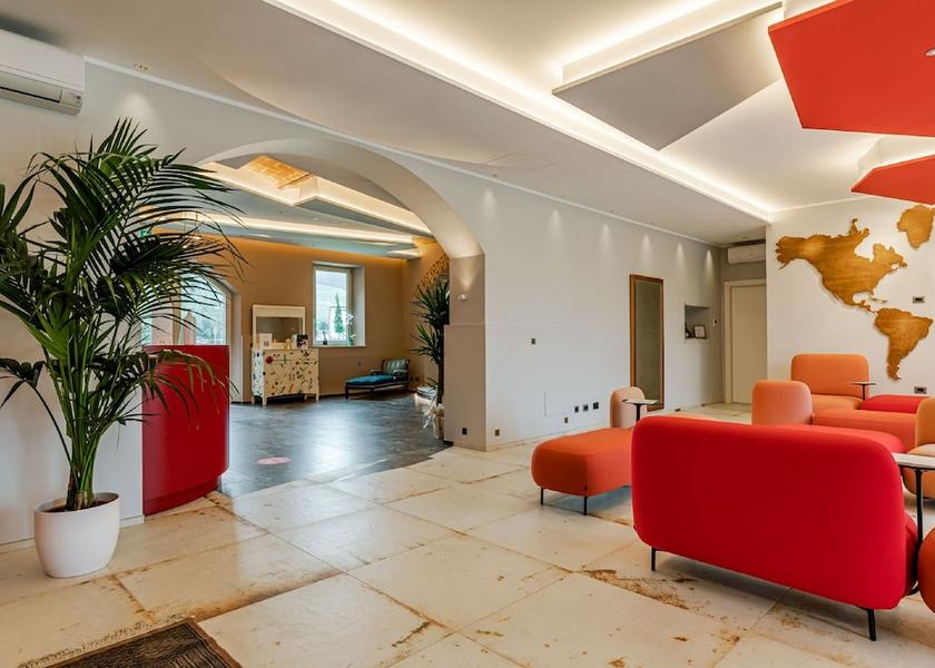 Piedmont Canelli Lobby sitting area
