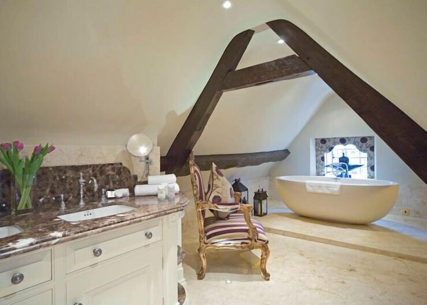 England Broadway Bathroom