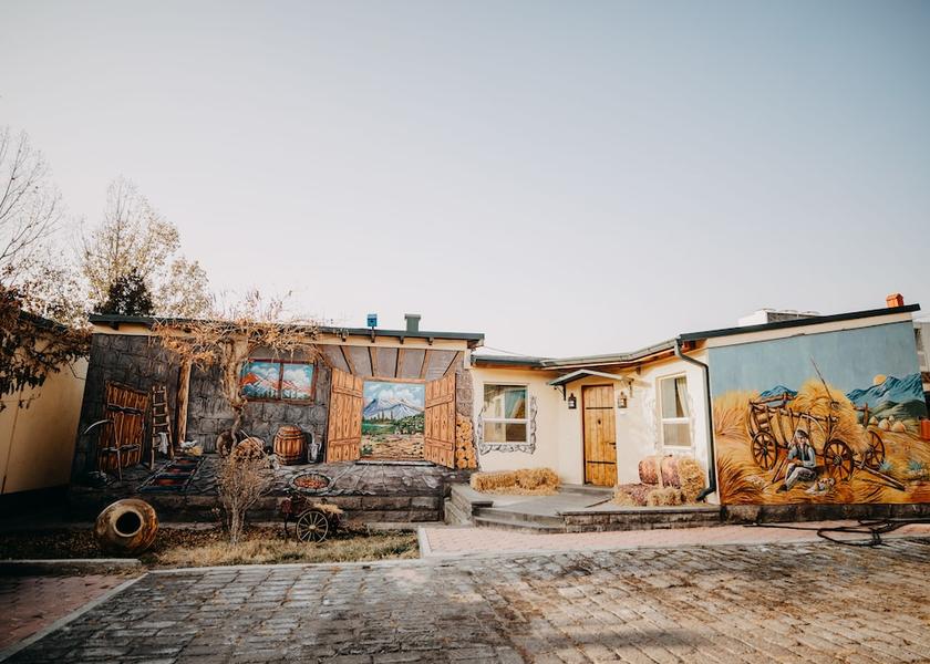  Yerevan Exterior Detail