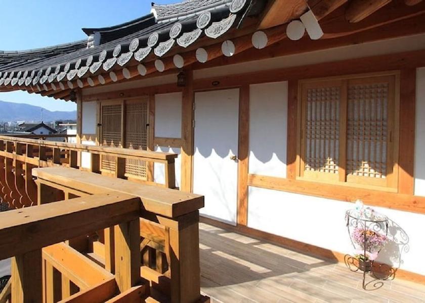 North Gyeongsang Gyeongju Interior Entrance