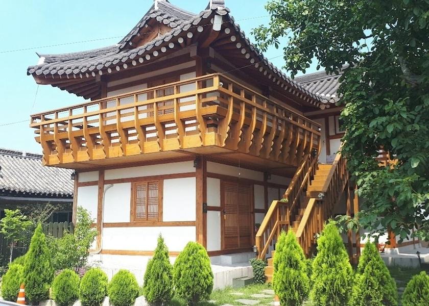 North Gyeongsang Gyeongju Facade