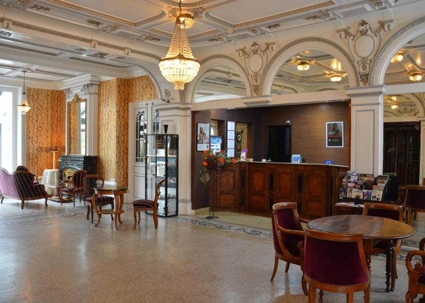 Auvergne-Rhone-Alpes Bourg-en-Bresse lobby