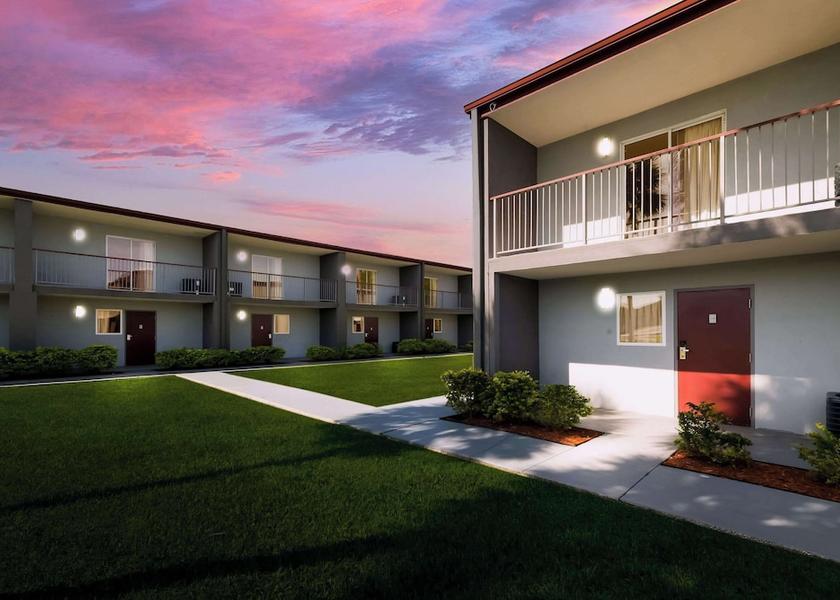 Florida Wildwood Exterior Detail