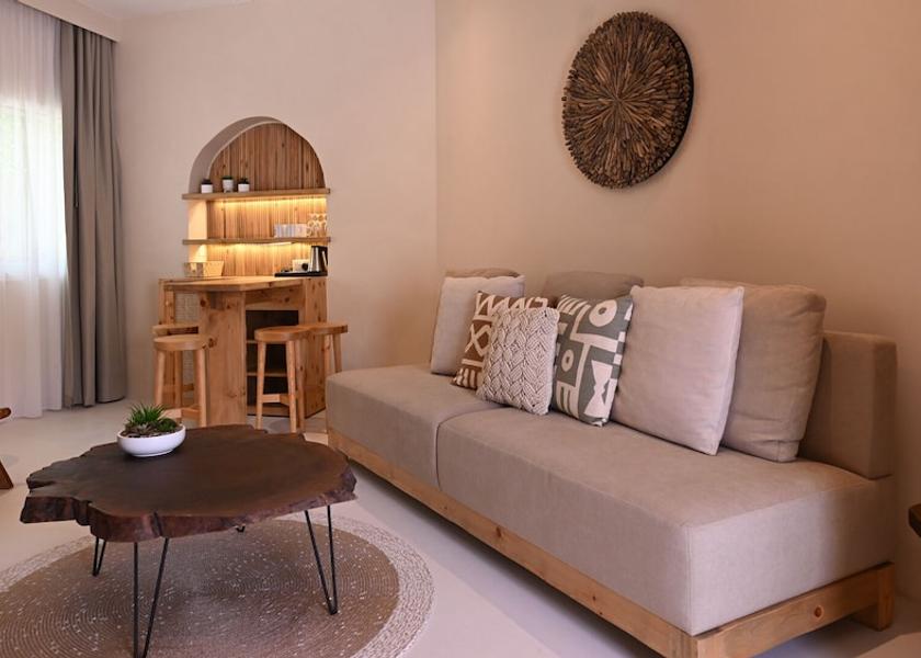  Umm al Quwain Room