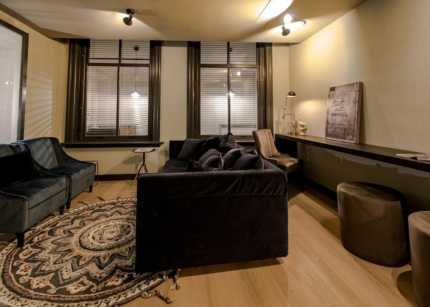 South Holland Schiedam Living room