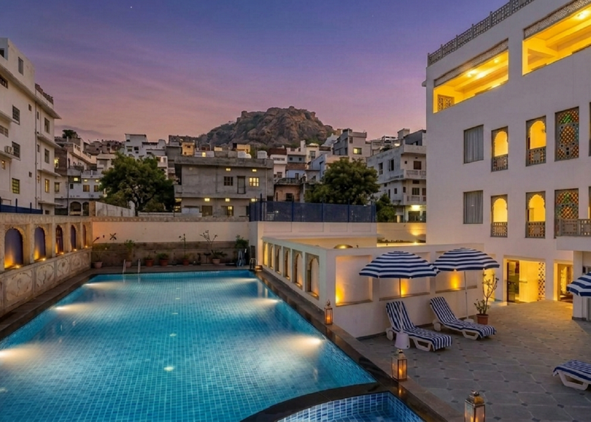 Rajasthan Udaipur Deluxe Room with Free Access to Swimming Pool