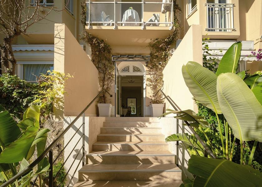 Provence - Alpes - Cote d'Azur Roquebrune-Cap-Martin Facade