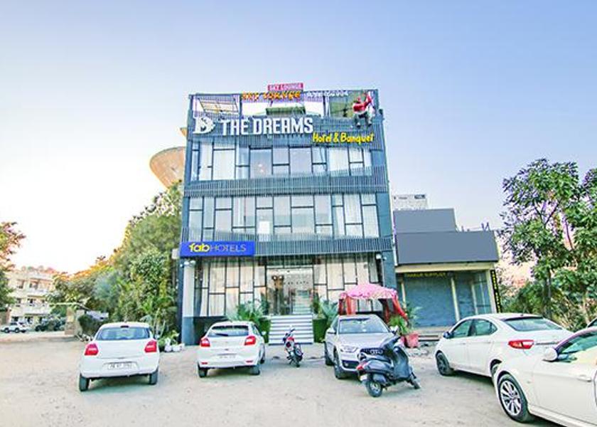 Punjab Mohali Hotel Exterior