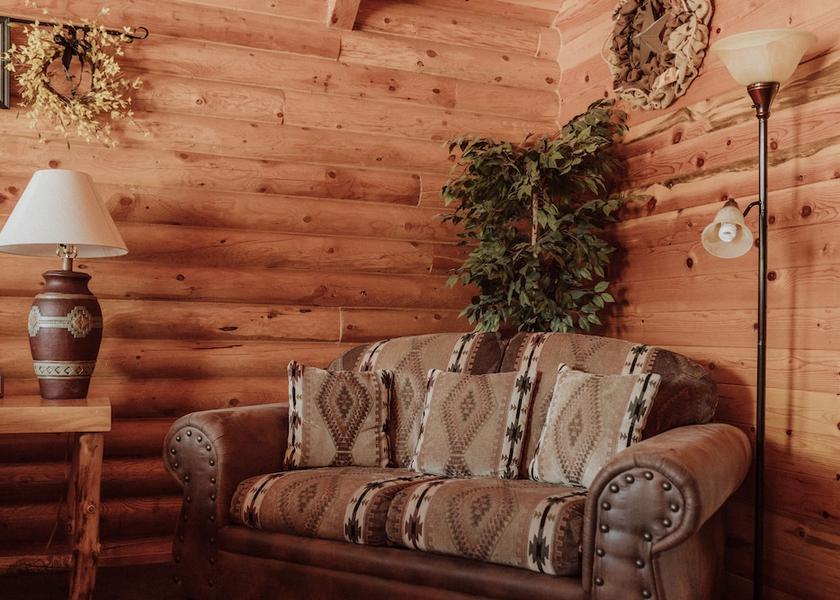 Utah Tropic Living area