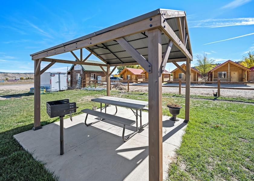 Utah Tropic Exterior