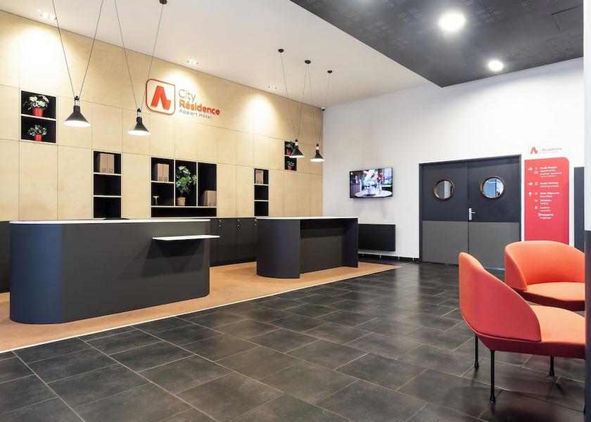Île-de-France Ivry-sur-Seine Reception