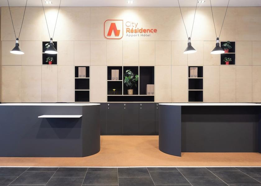 Île-de-France Ivry-sur-Seine Reception