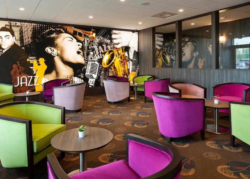 Île-de-France Plaisir Lounge