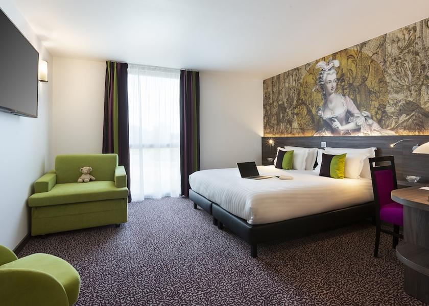 Ile-de-France Plaisir Room