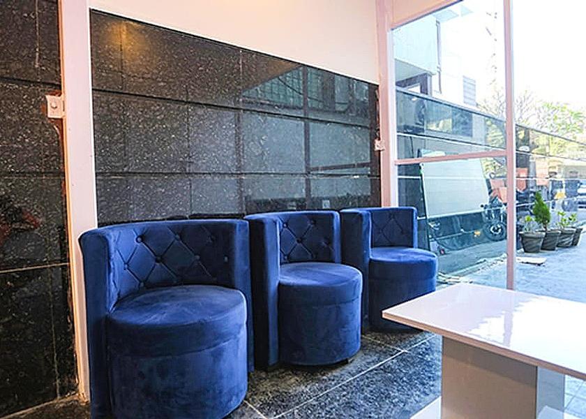 Uttar Pradesh Noida Lobby sitting area