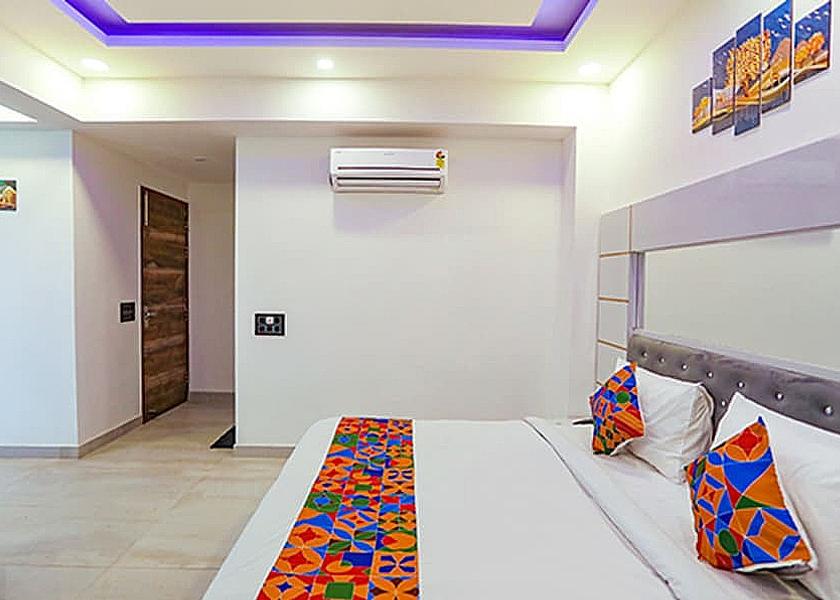 Uttar Pradesh Noida Room
