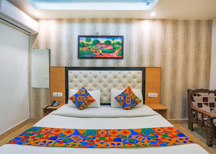Uttar Pradesh Noida Deluxe Room