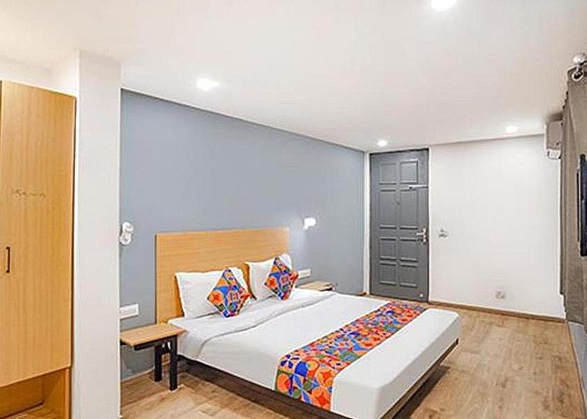 Uttar Pradesh Noida Deluxe Room