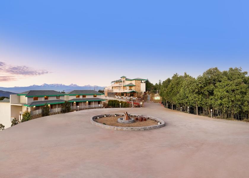 Uttarakhand Mukteshwar Parking