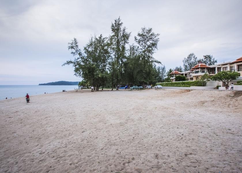 Phuket Choeng Thale Beach