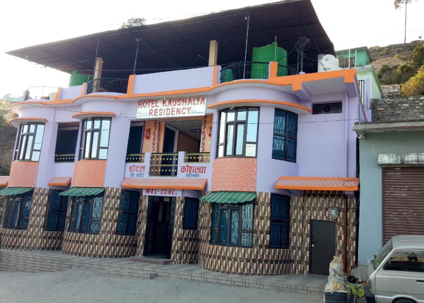 Uttarakhand Chaukori Hotel Exterior
