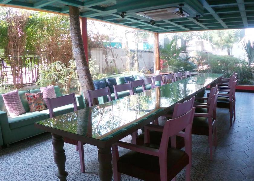 Uttar Pradesh Meerut Food & Dining