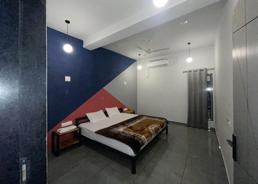 Gujarat Rajpipla Deluxe Room
