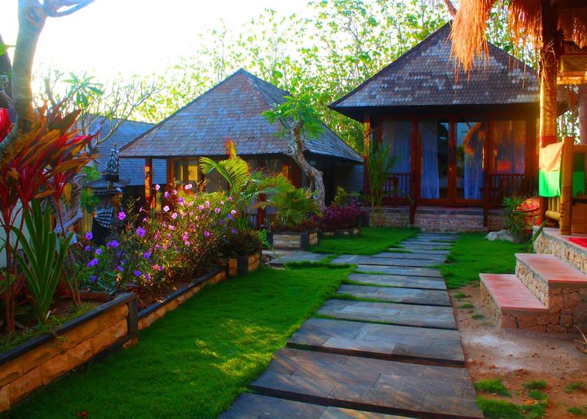  Penida Island Exterior Detail