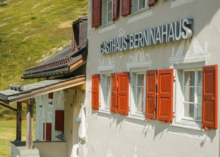 Graubuenden Pontresina Exterior Detail